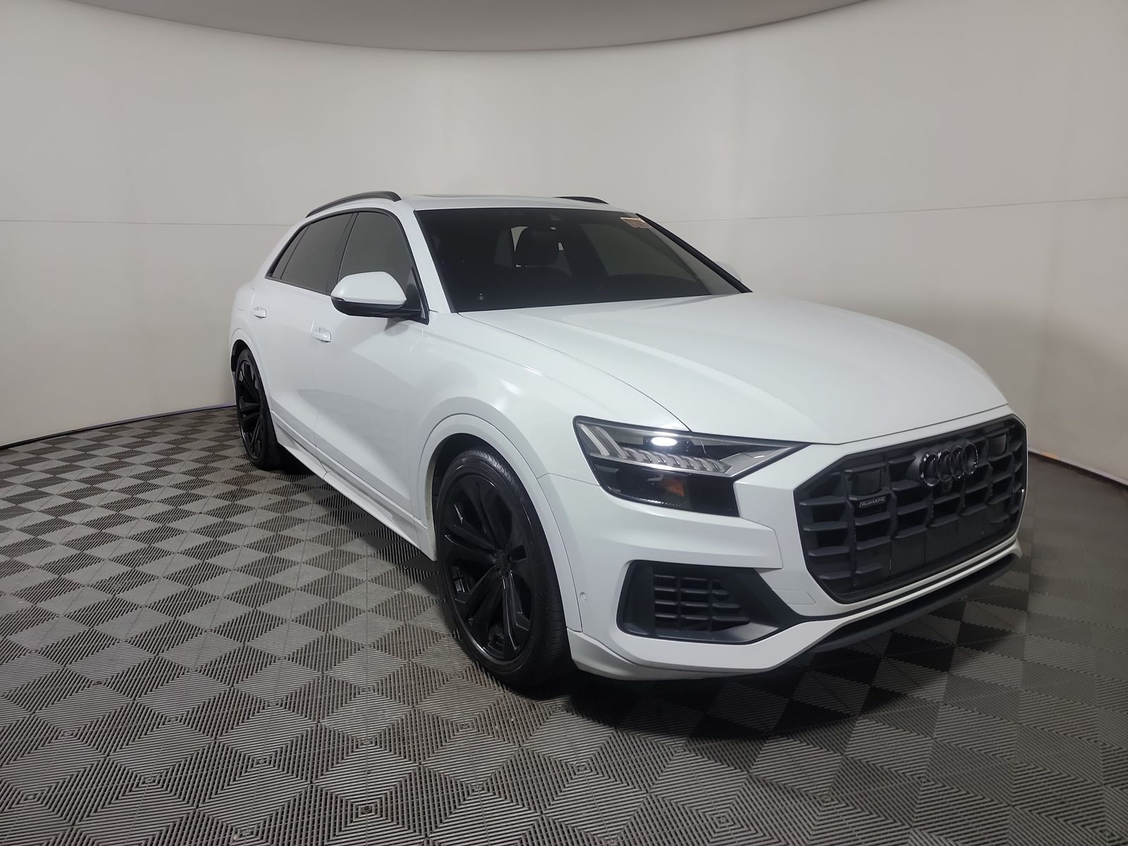 2019 Audi Q8 Prestige AWD