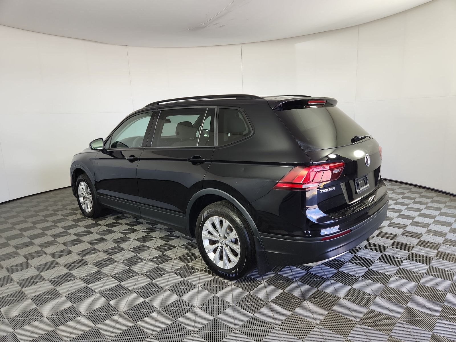 2019 Volkswagen Tiguan 2.0T S FWD