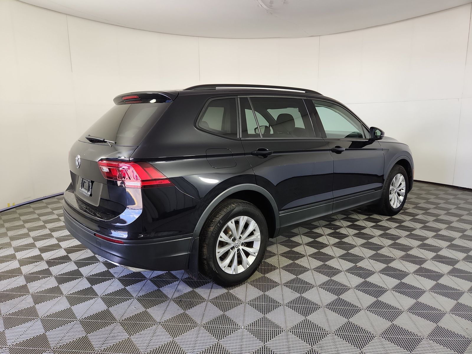 2019 Volkswagen Tiguan 2.0T S FWD