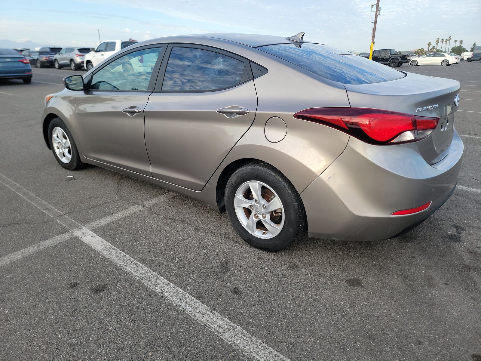 2015 Hyundai Elantra SE FWD