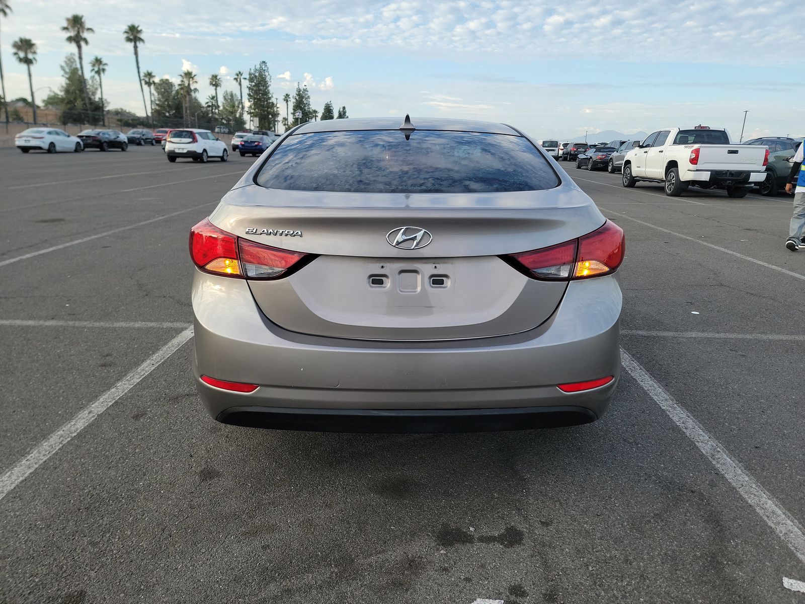 2015 Hyundai Elantra SE FWD