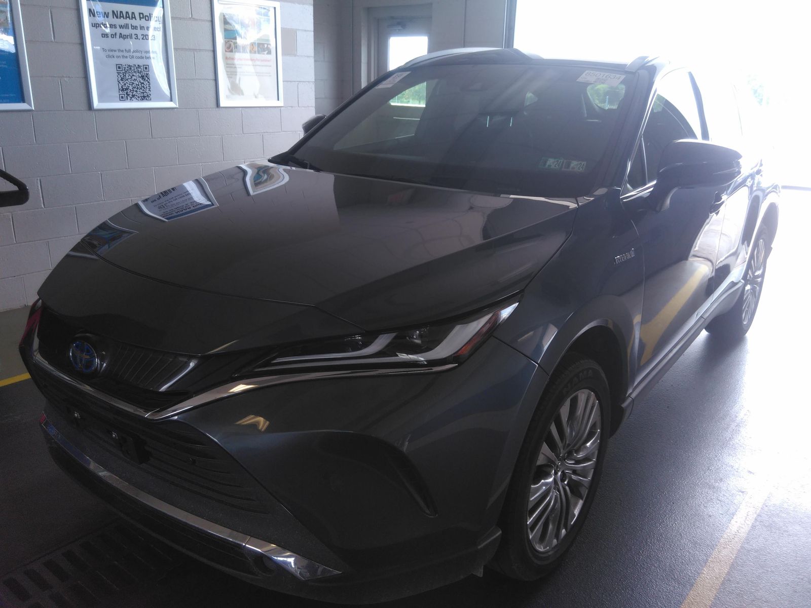 Used 2021 Toyota Venza 2.5 jteaaaah5mj077728 from Salvage