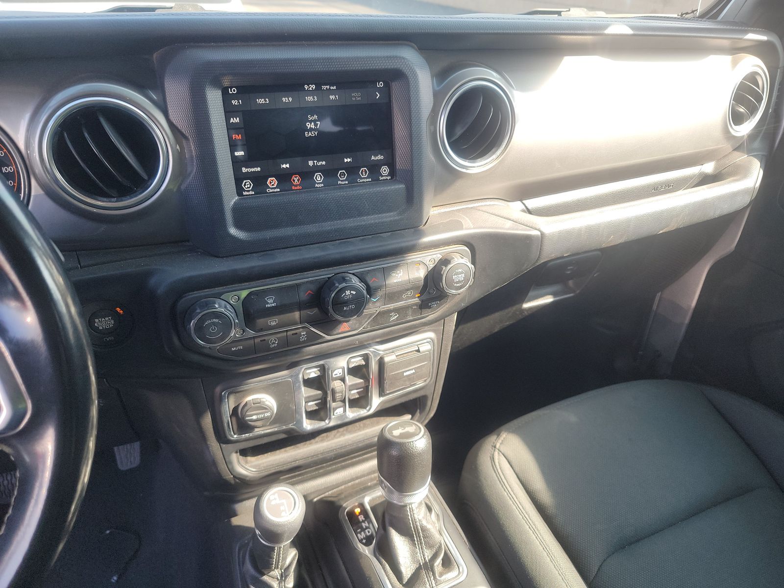 2020 Jeep Wrangler SAHARA AWD