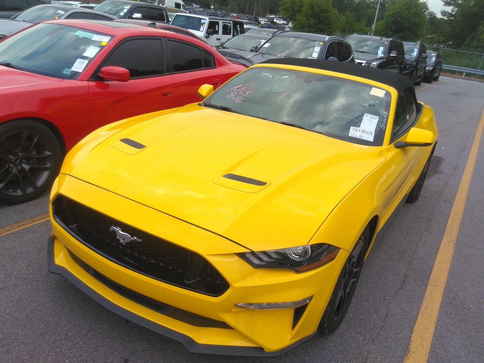 1fatp8uhxj5167791-ford-mustang-2018-2-3