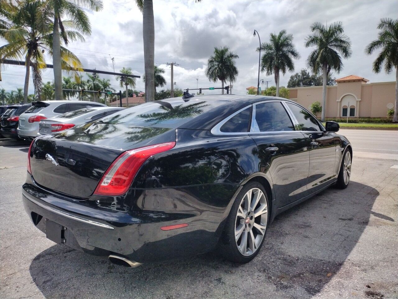 2015 Jaguar XJ Portfolio 4dr Sedan RWD