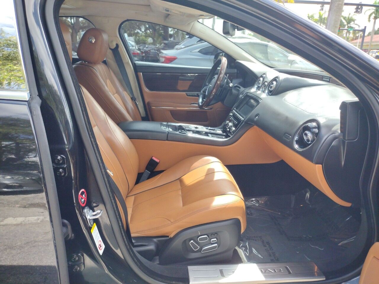 2015 Jaguar XJ Portfolio 4dr Sedan RWD