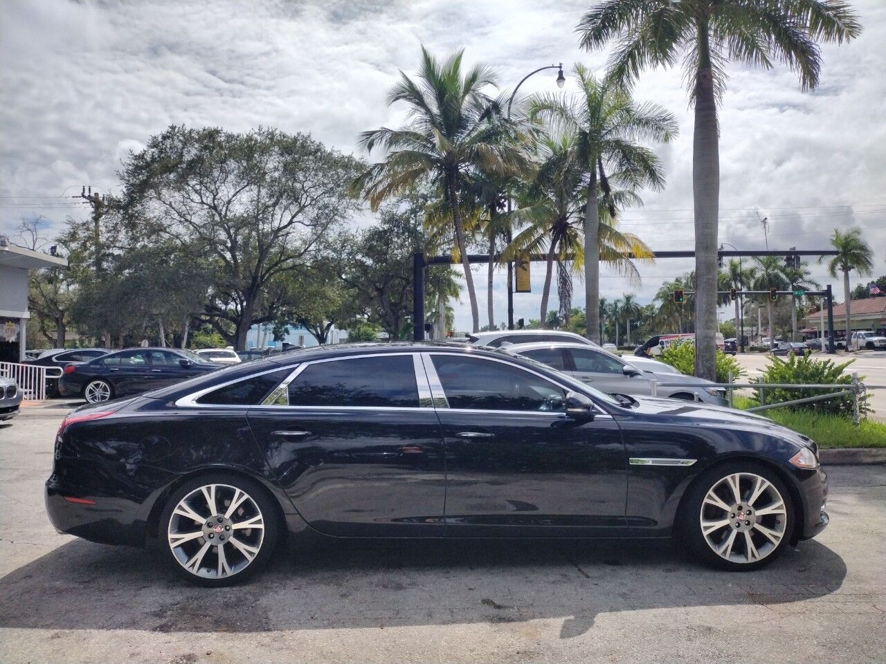 2015 Jaguar XJ Portfolio 4dr Sedan RWD