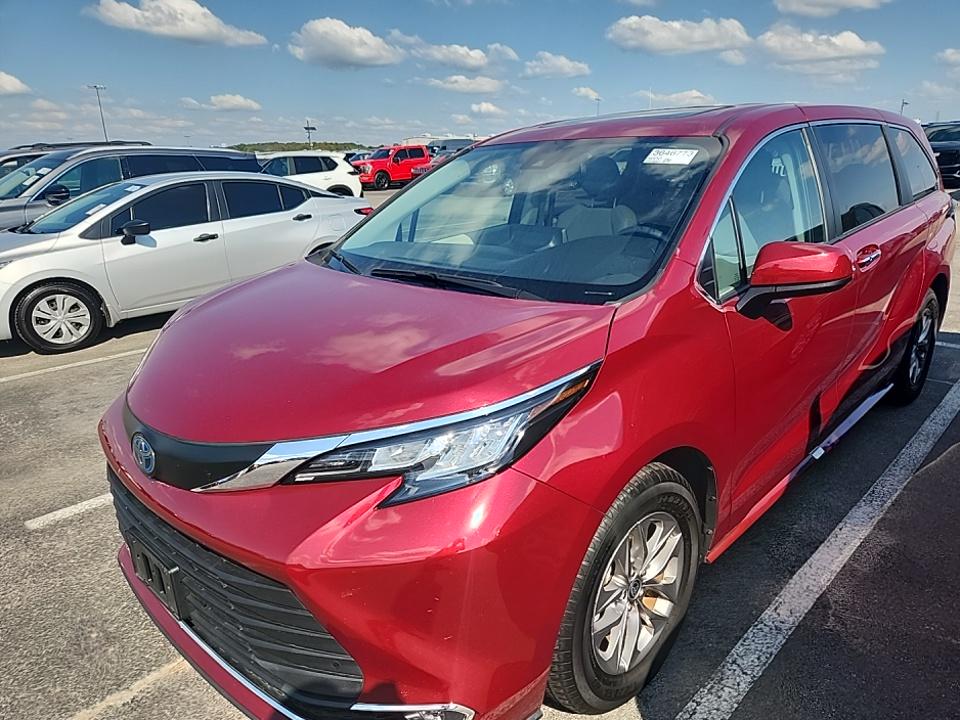 2022 Toyota Sienna Adcock Brothers Inc