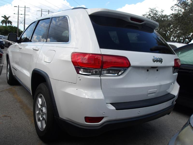 2017 Jeep Grand Cherokee LAREDO RWD