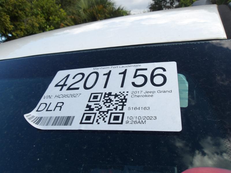 2017 Jeep Grand Cherokee LAREDO RWD