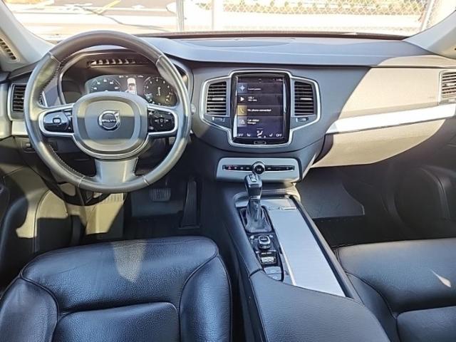 2016 Volvo XC90 T6 MOMENTM AWD