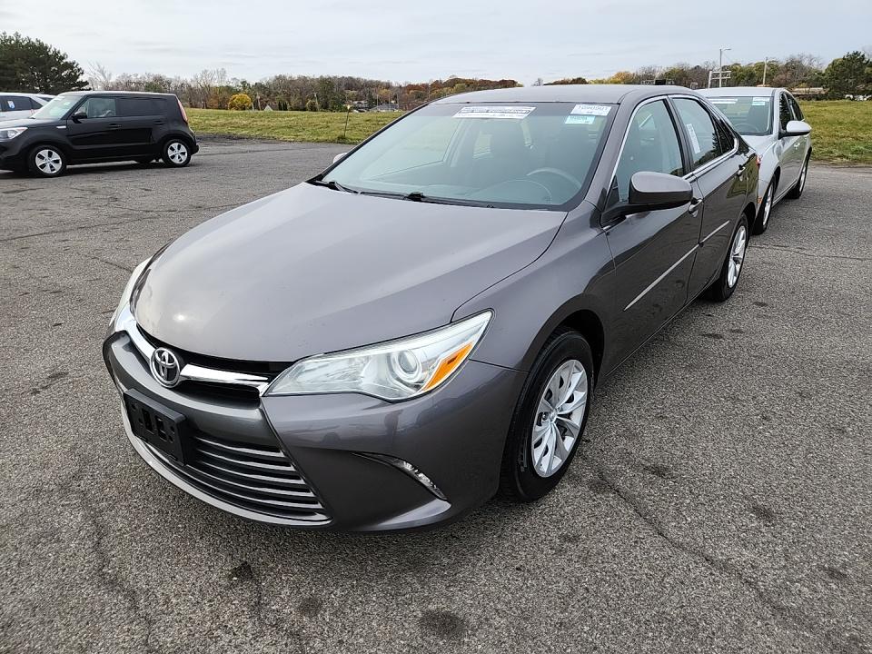 2016 Toyota Camry LE FWD