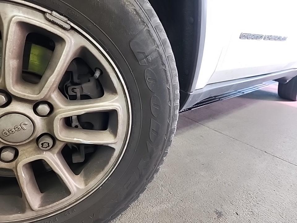 2018 Jeep Grand Cherokee LAREDO E AWD