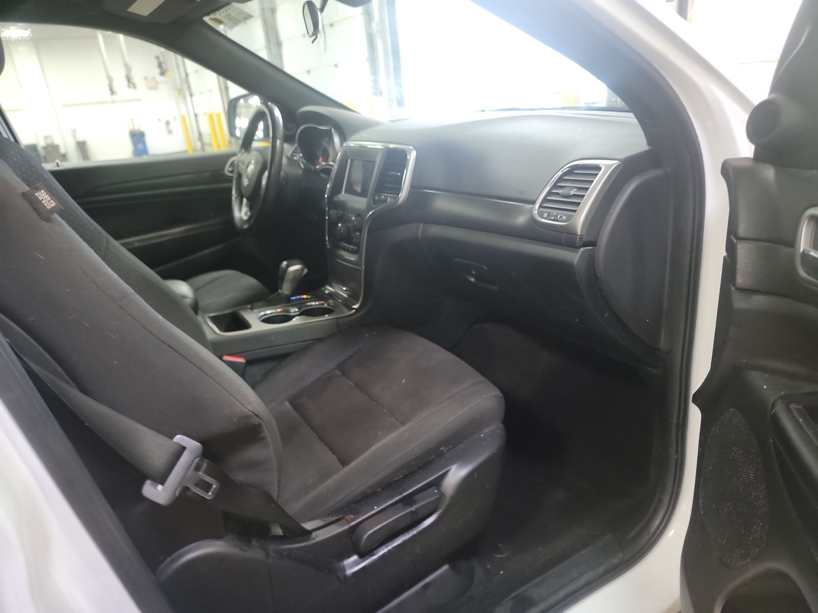 2018 Jeep Grand Cherokee LAREDO E AWD