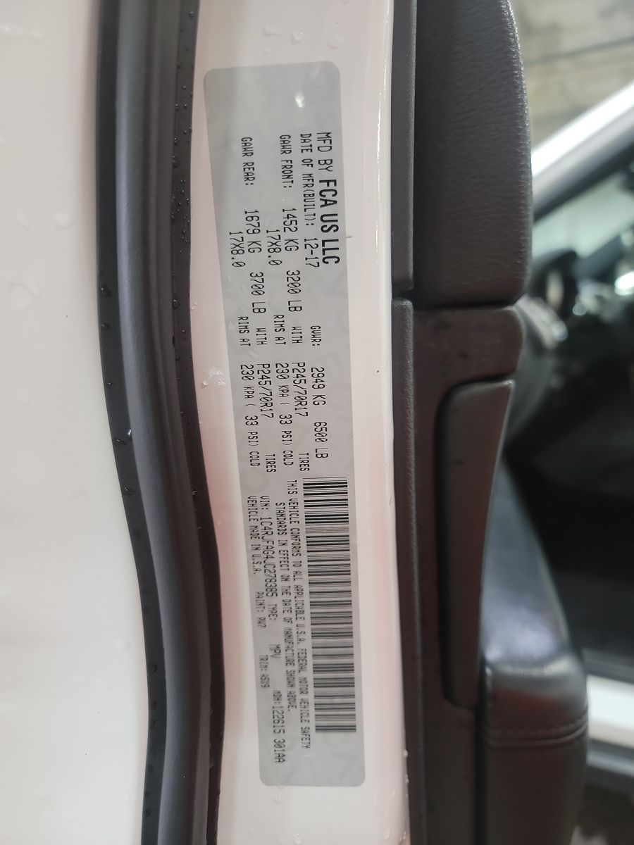 2018 Jeep Grand Cherokee LAREDO E AWD