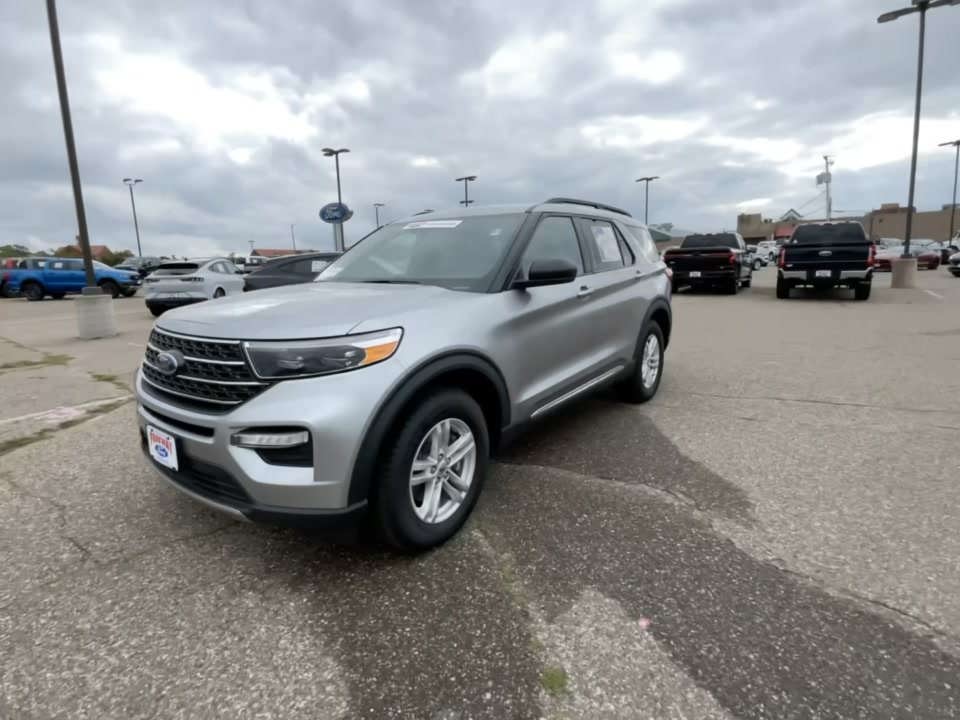 Used 2020 Ford Explorer XLT with VIN 1FMSK8DH9LGB38015 for sale in Minneapolis, Minnesota