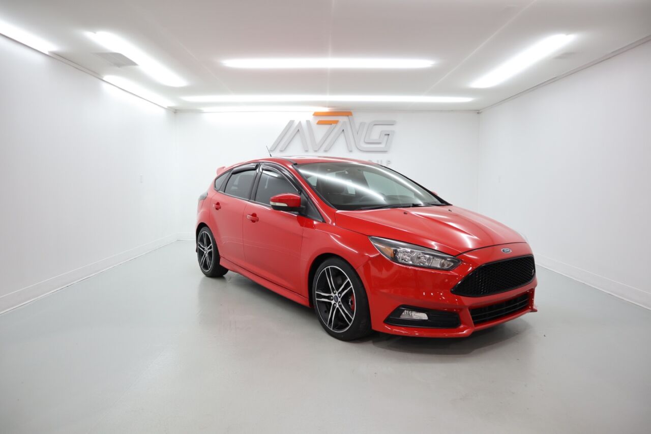 2016 Ford Focus ST FWD