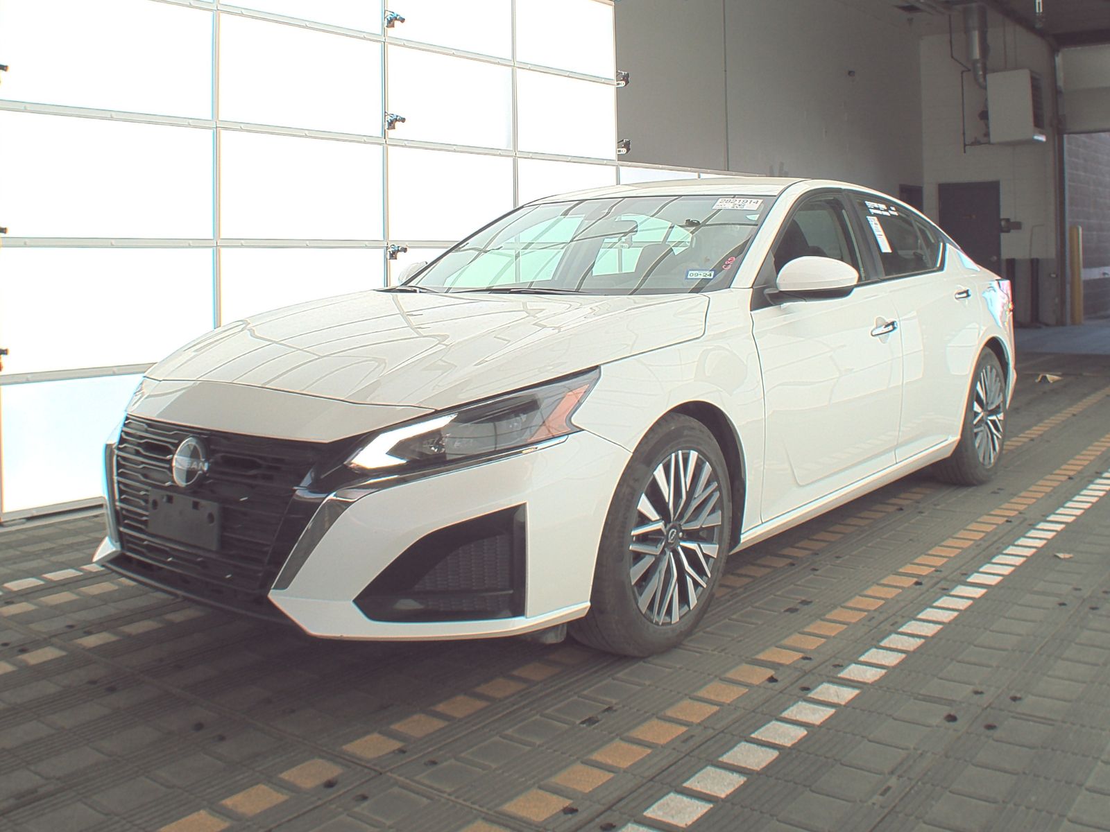 Used 2023 Nissan Altima 2.5 SV with VIN 1N4BL4DV3PN315729 for sale in Minneapolis, Minnesota