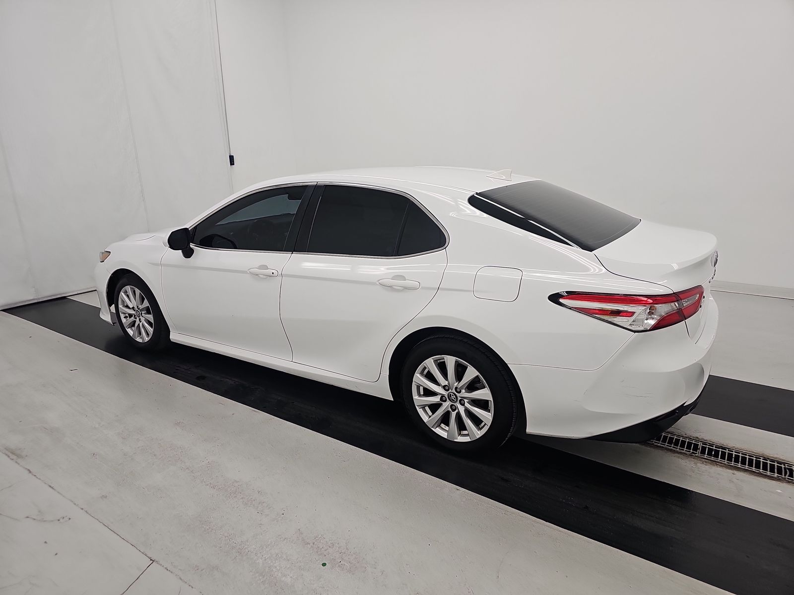 2019 Toyota Camry LE FWD