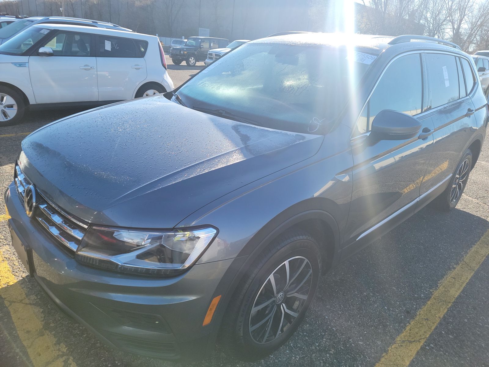 Used 2021 Volkswagen Tiguan SE with VIN 3VV2B7AX5MM051537 for sale in Minneapolis, Minnesota