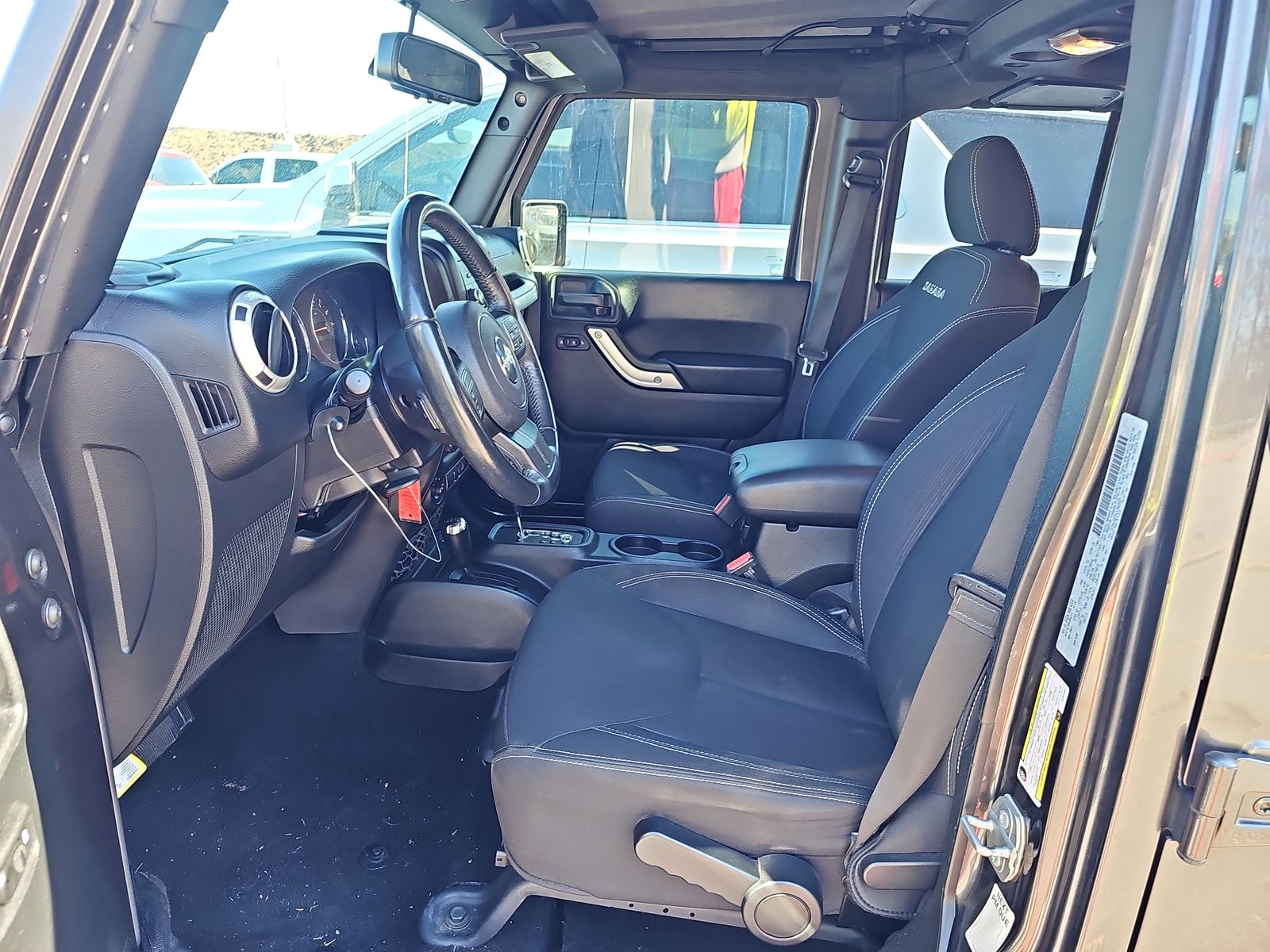 2018 Jeep Wrangler SAHARA AWD
