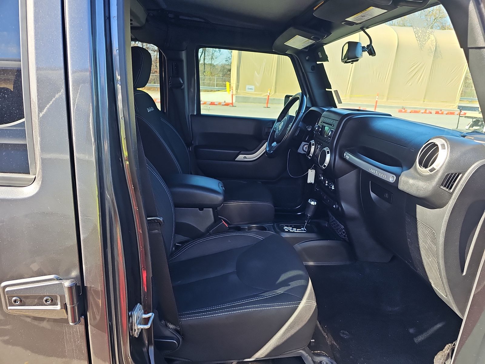 2018 Jeep Wrangler SAHARA AWD