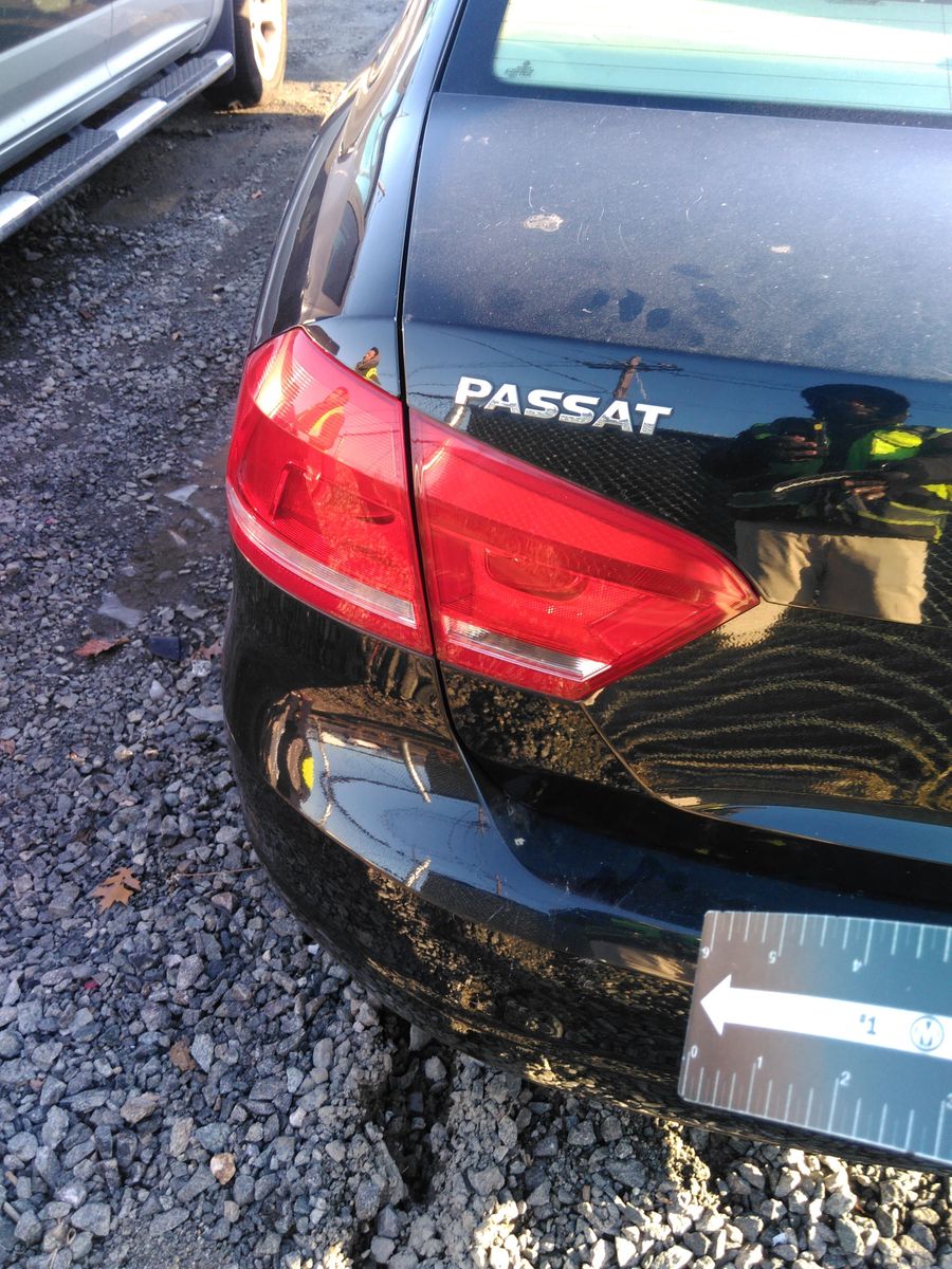 2013 Volkswagen Passat 2.5L SE FWD