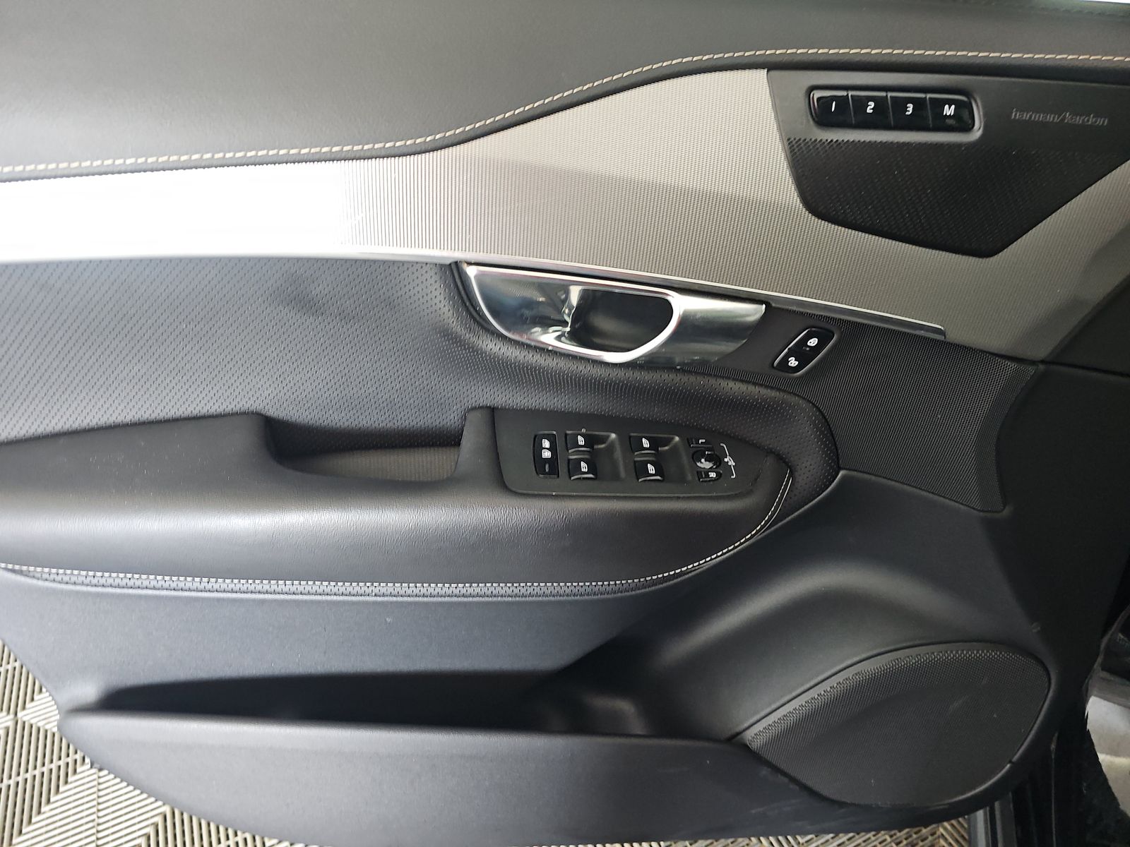 2019 Volvo XC90 R-DESIGN AWD