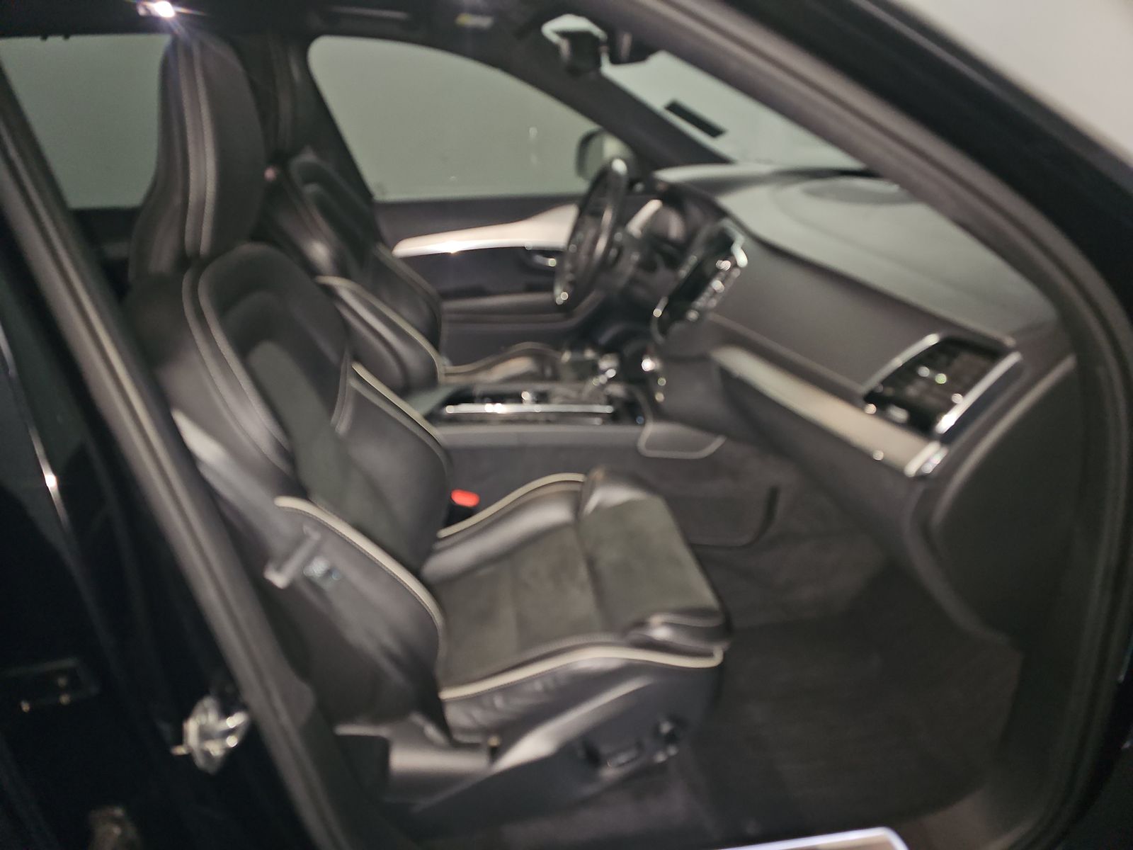 2019 Volvo XC90 R-DESIGN AWD