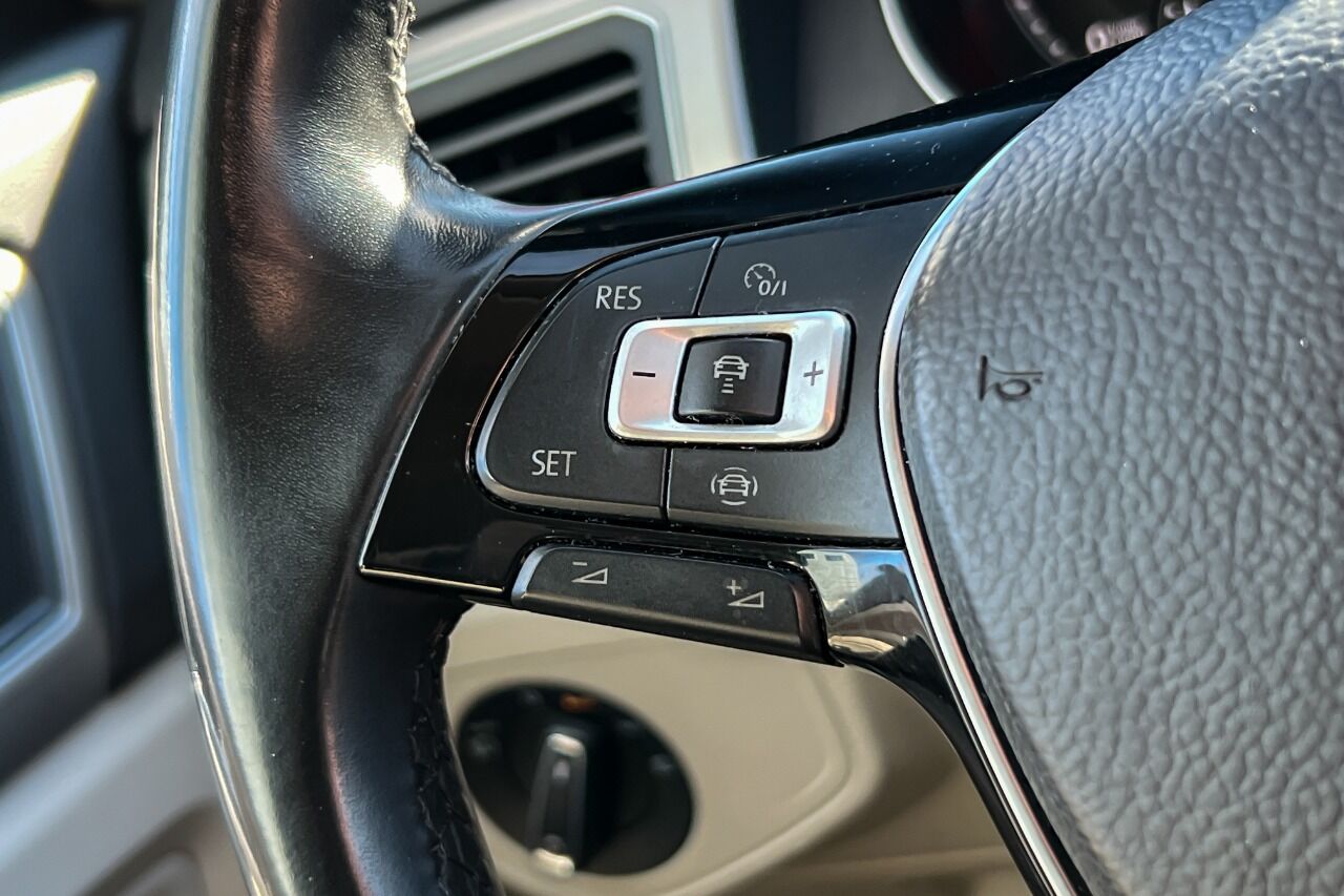 2019 Volkswagen Atlas 3.6L V6 SE w/Technology R-Line AWD