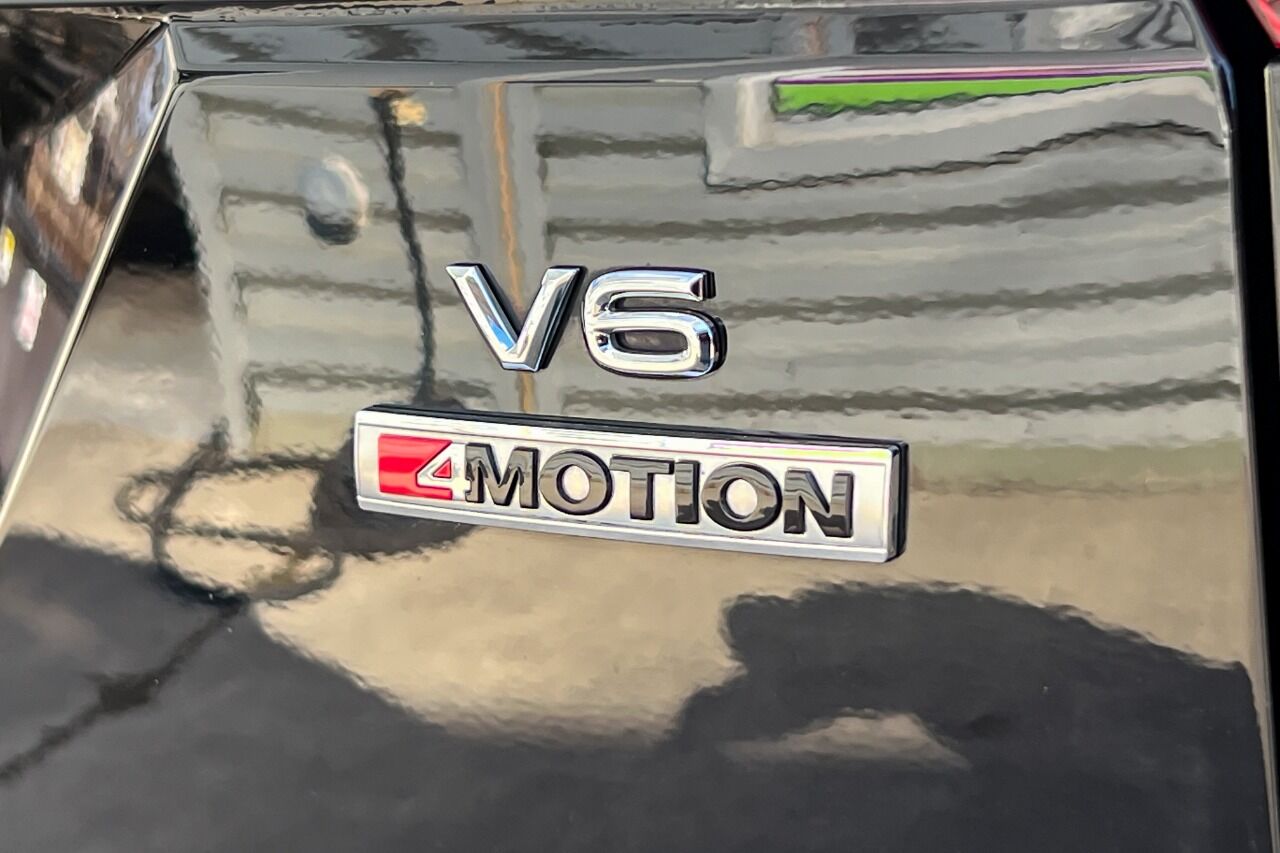 2019 Volkswagen Atlas 3.6L V6 SE w/Technology R-Line AWD