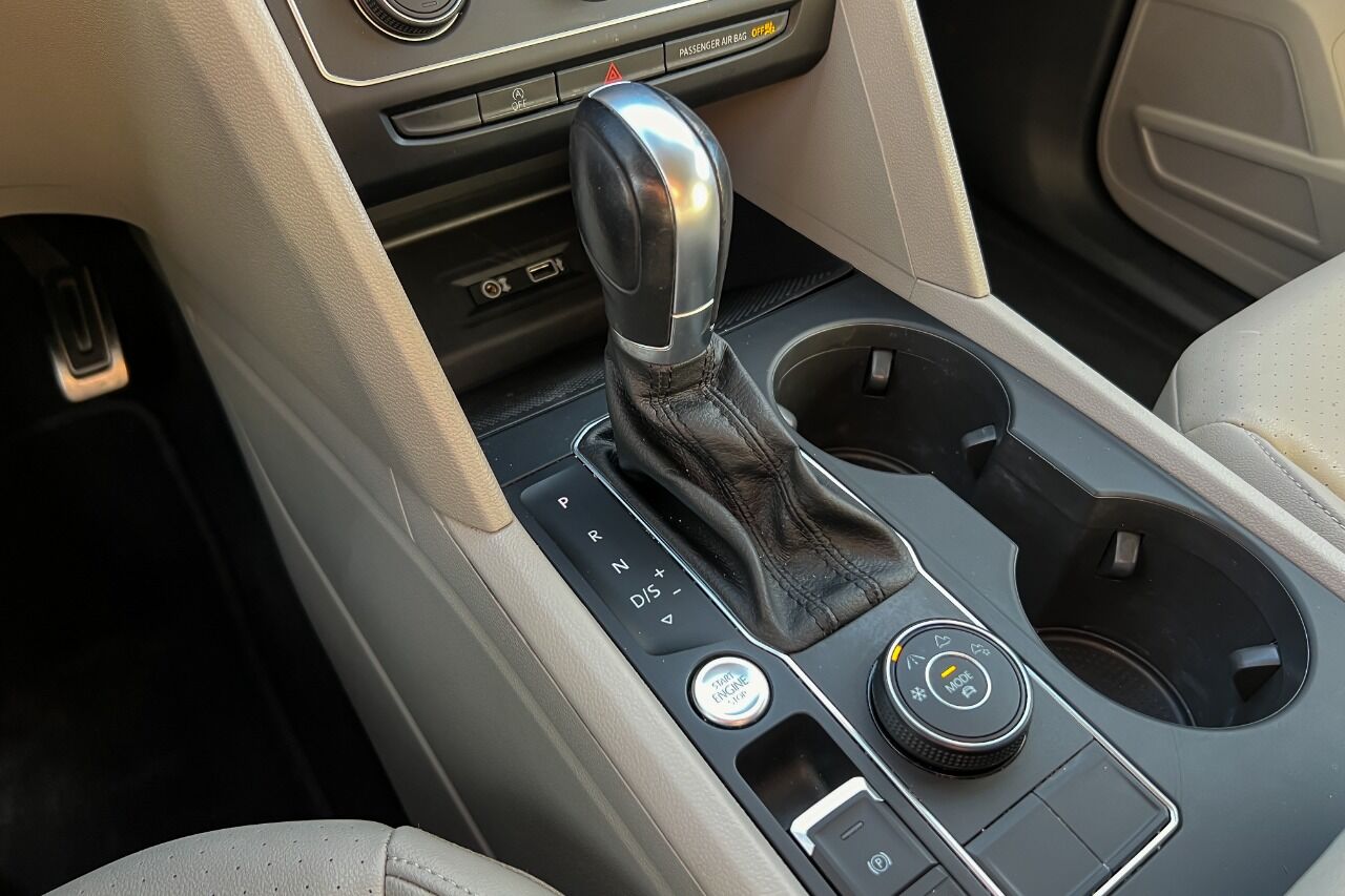 2019 Volkswagen Atlas 3.6L V6 SE w/Technology R-Line AWD