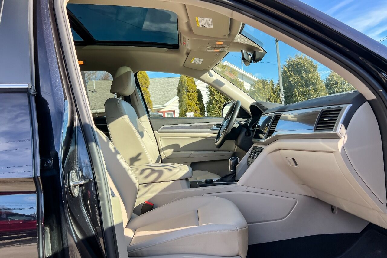 2019 Volkswagen Atlas 3.6L V6 SE w/Technology R-Line AWD