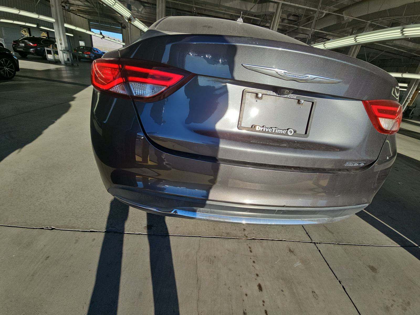 2016 Chrysler 200 LTD PLAT FWD