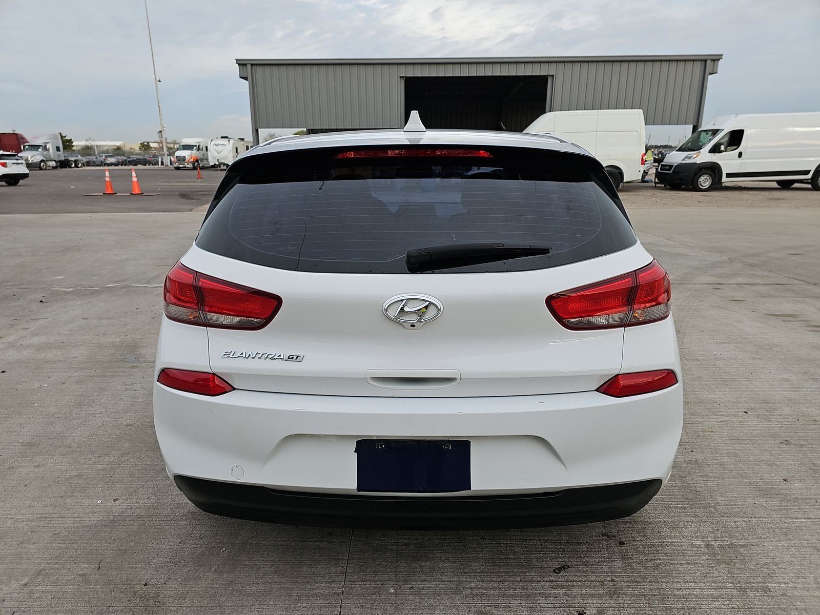 2018 Hyundai Elantra  FWD