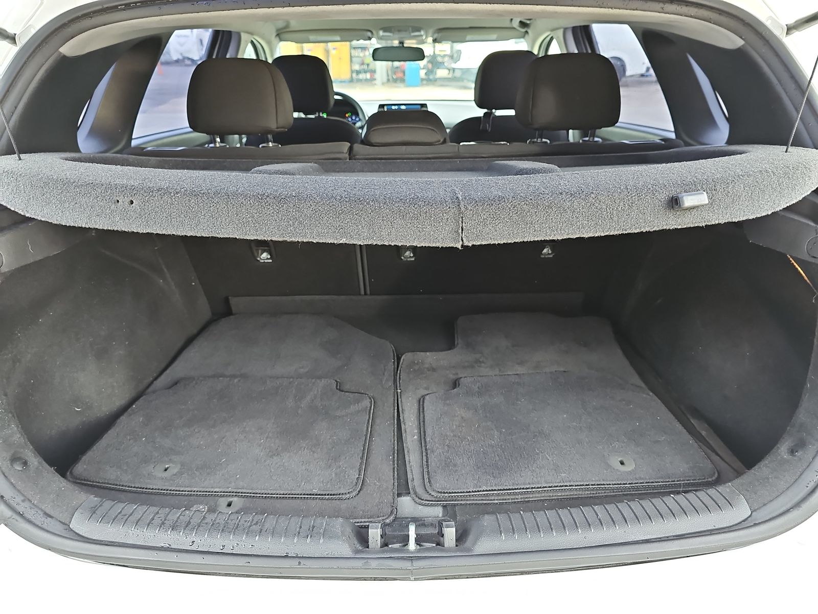 2018 Hyundai Elantra  FWD