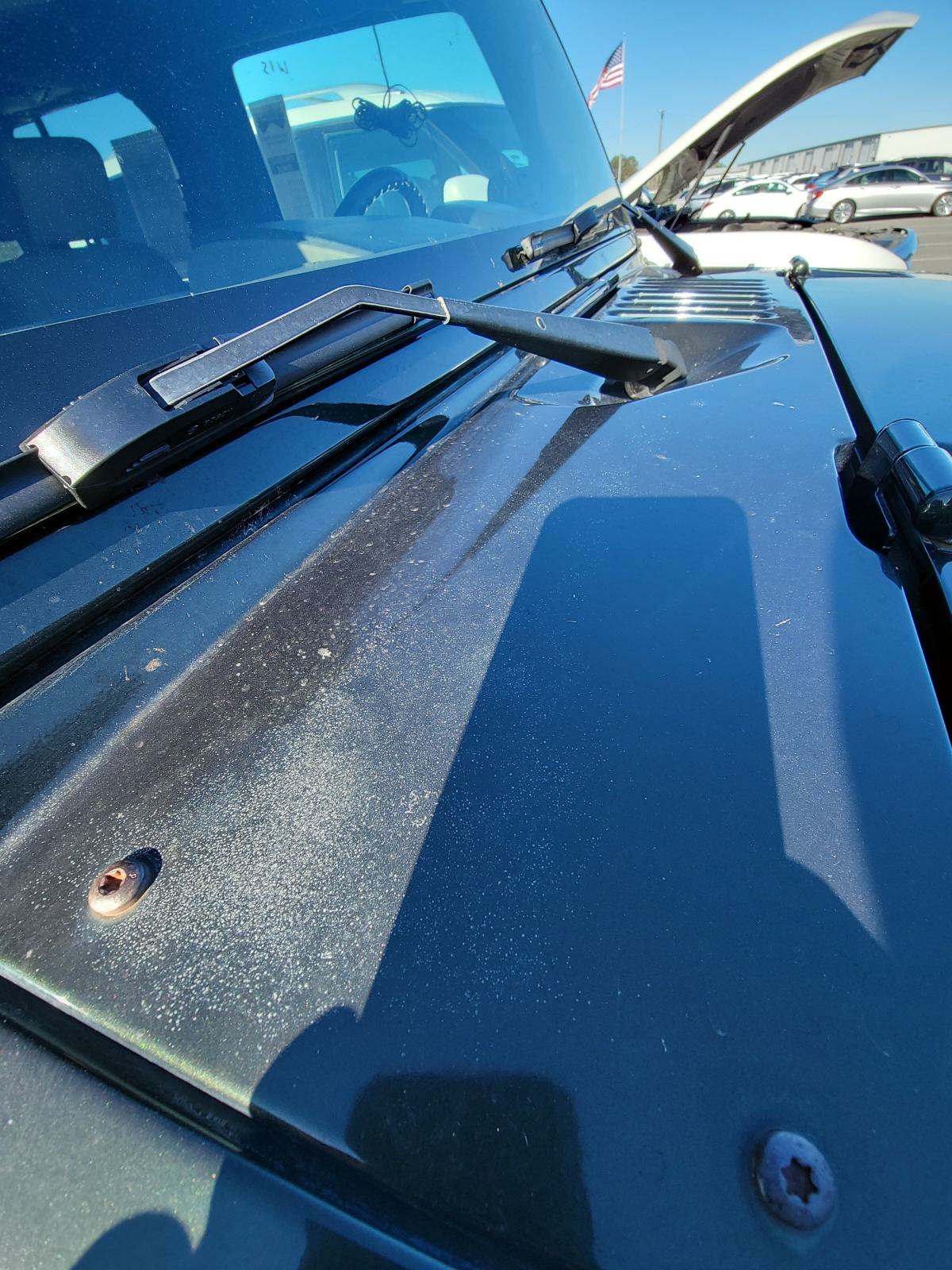 2010 Jeep Wrangler SAHARA AWD