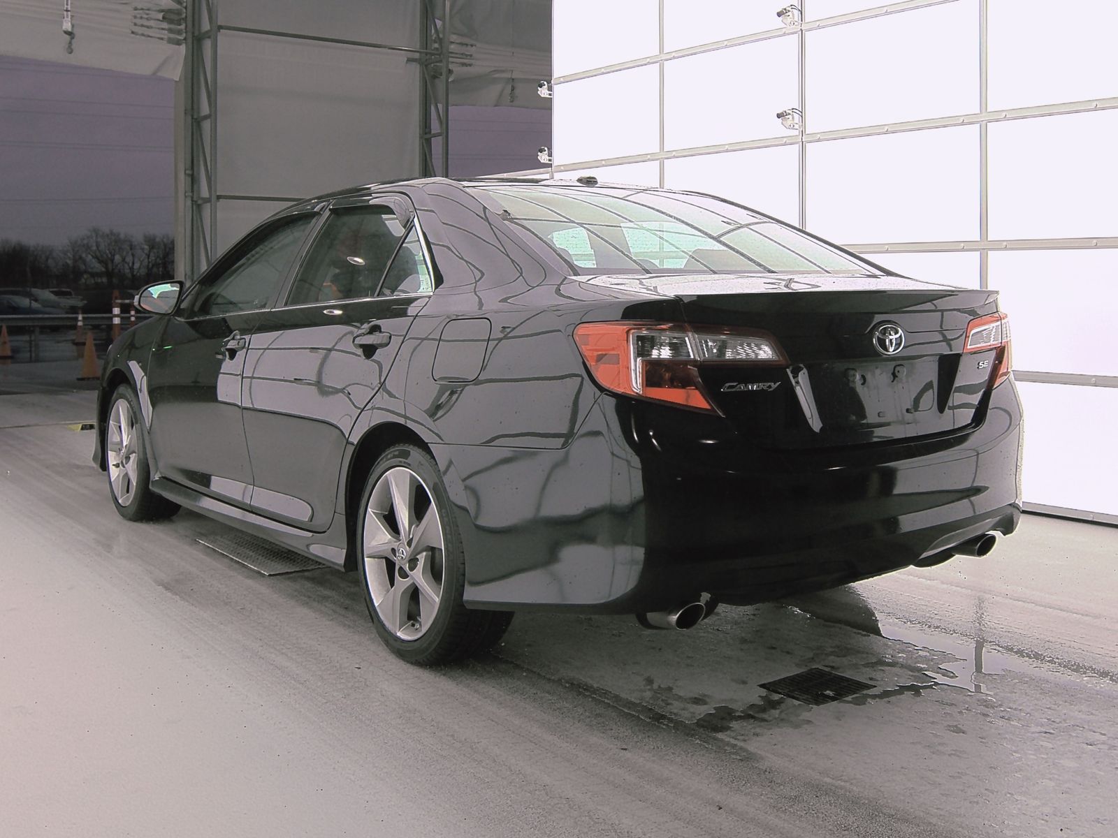 2014 Toyota Camry SE FWD