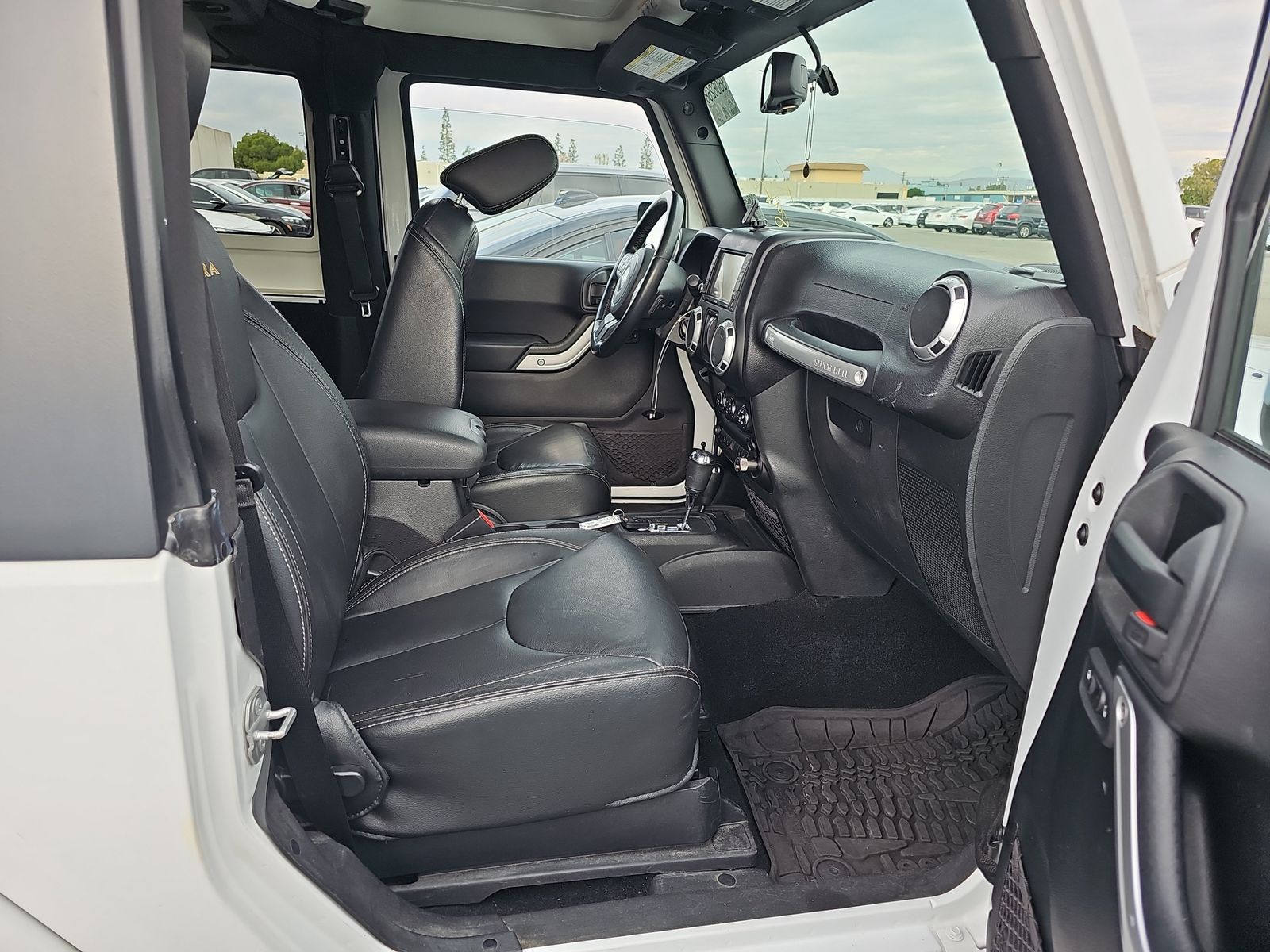 2015 Jeep Wrangler SAHARA AWD