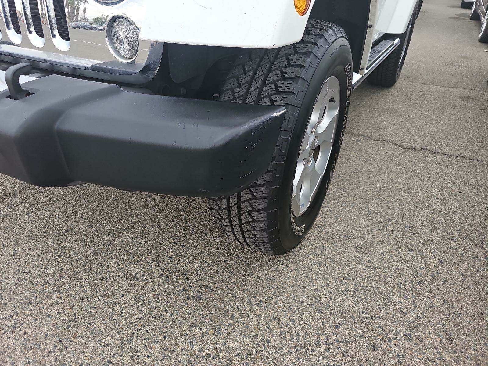 2015 Jeep Wrangler SAHARA AWD