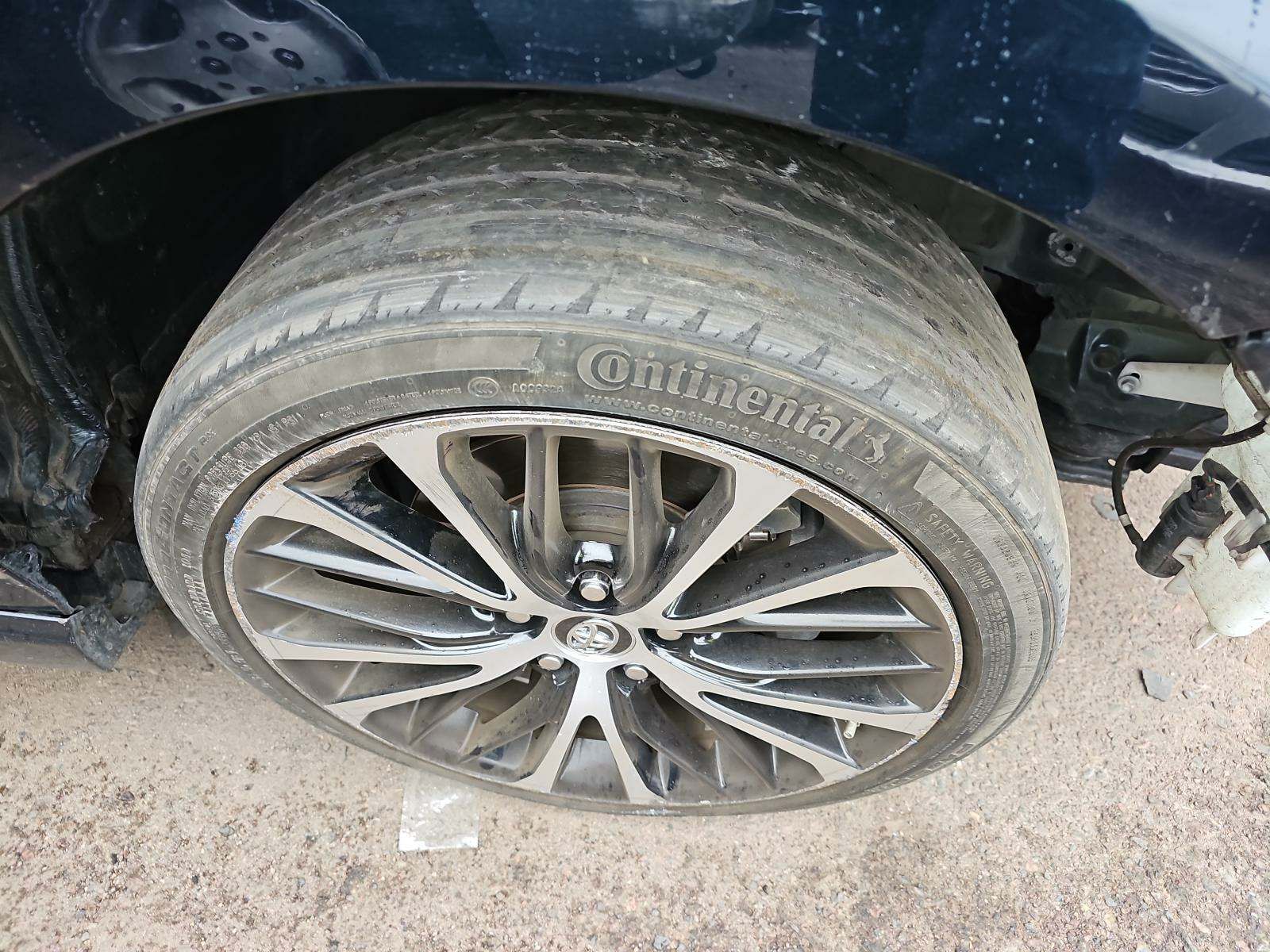 2019 Toyota Camry SE FWD