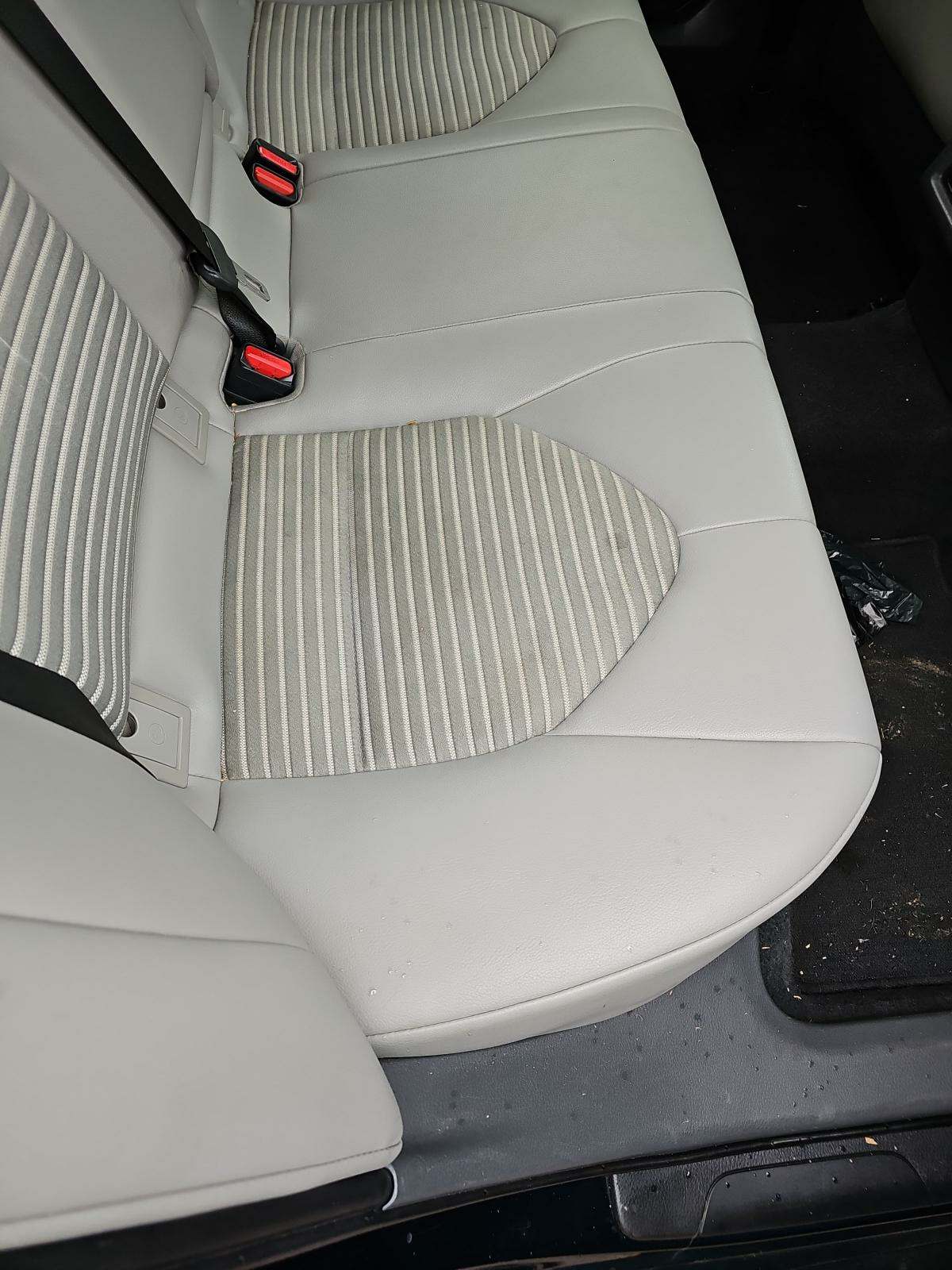 2019 Toyota Camry SE FWD