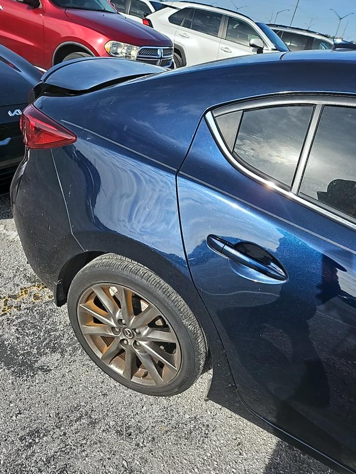 2018 MAZDA MAZDA3 Touring FWD