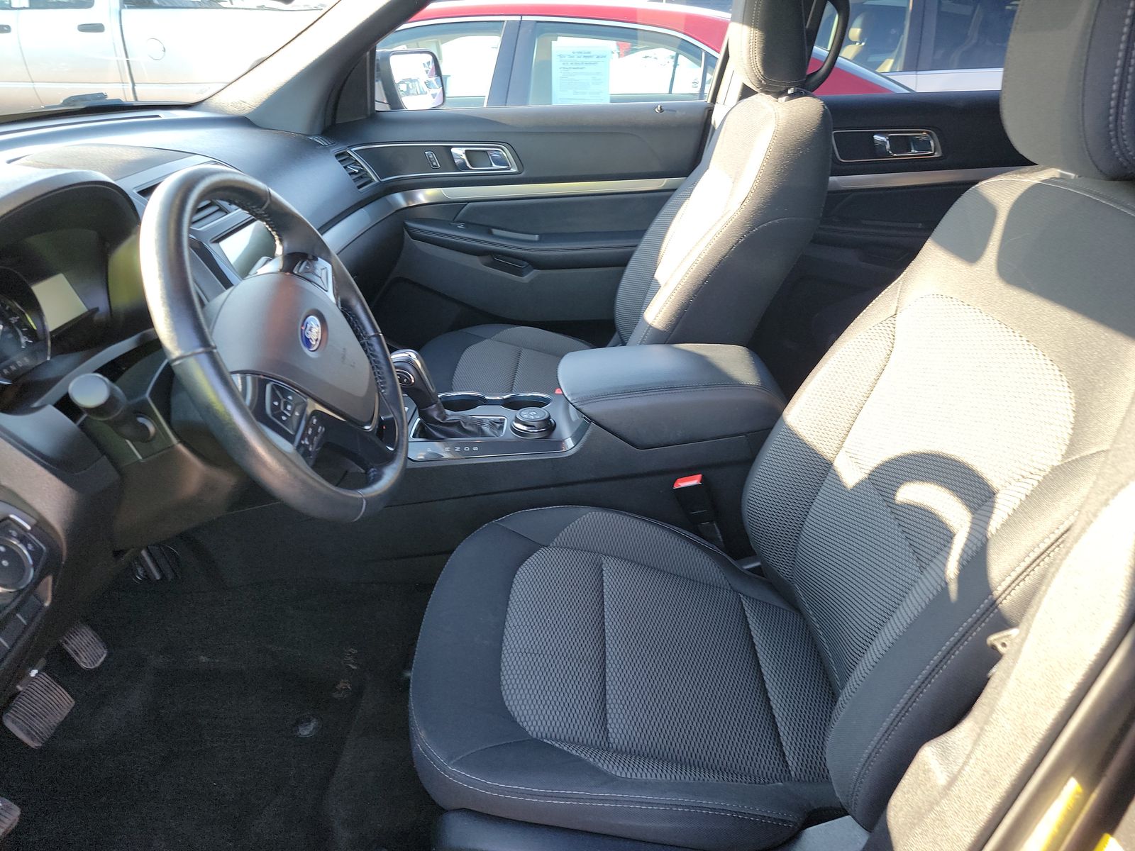 2018 Ford Explorer XLT AWD