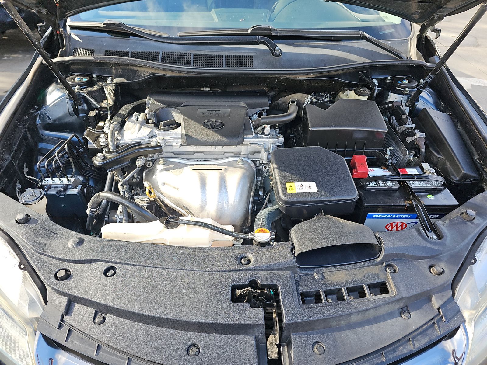 2016 Toyota Camry SE FWD