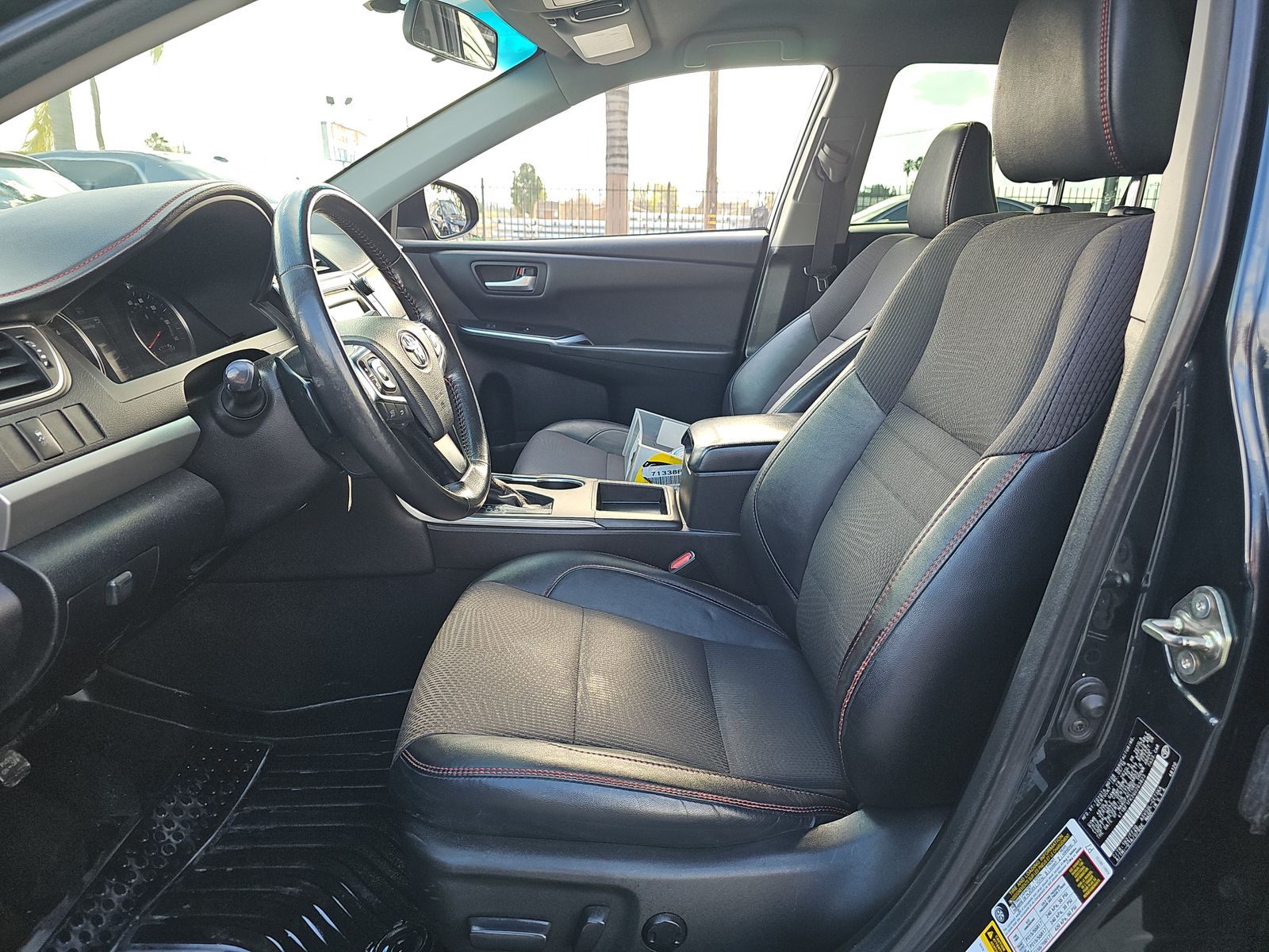 2016 Toyota Camry SE FWD