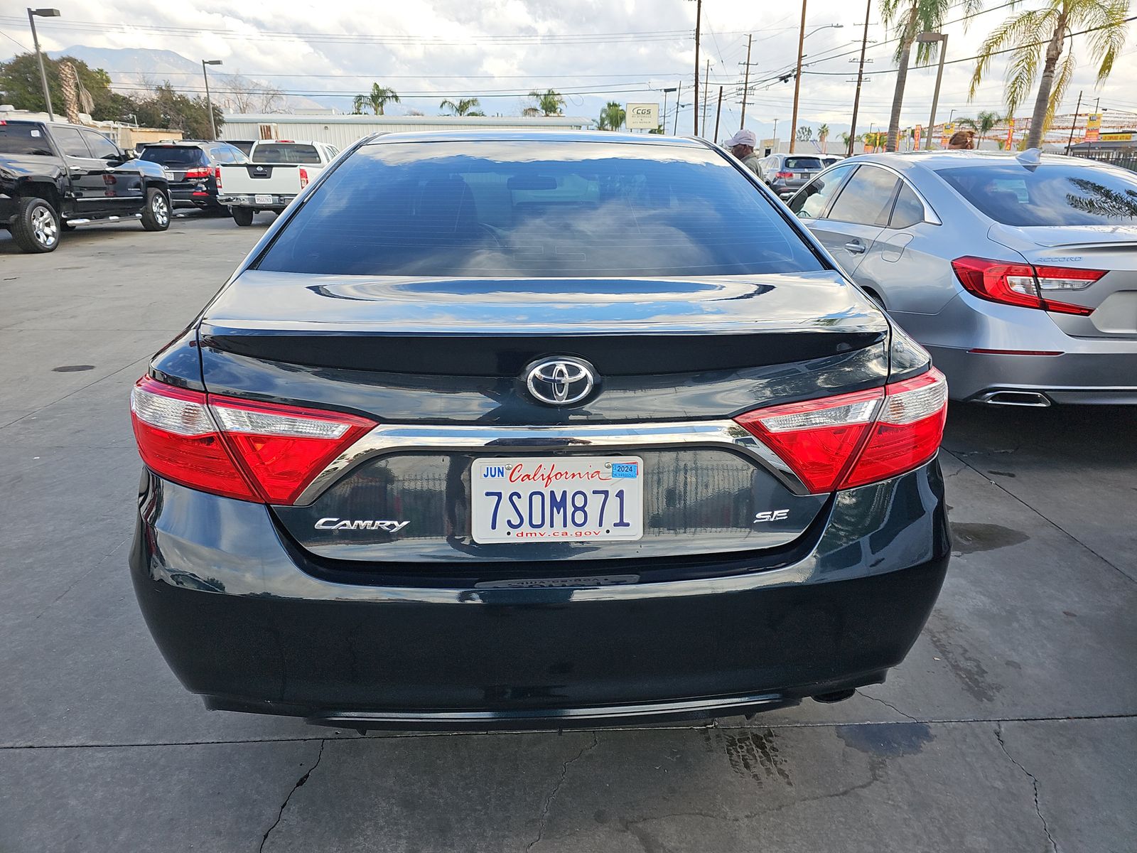 2016 Toyota Camry SE FWD