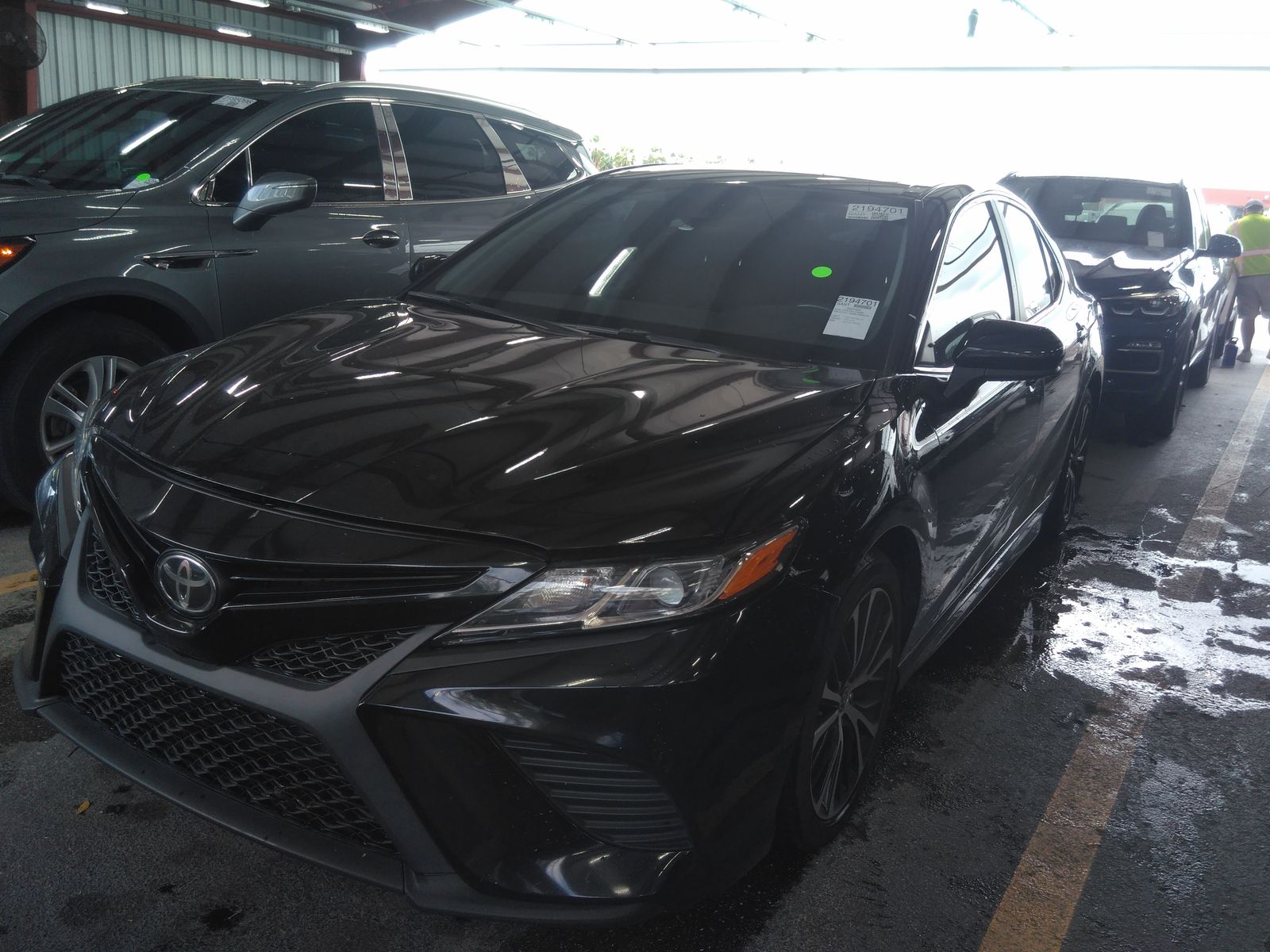 2020 Toyota Camry SE FWD