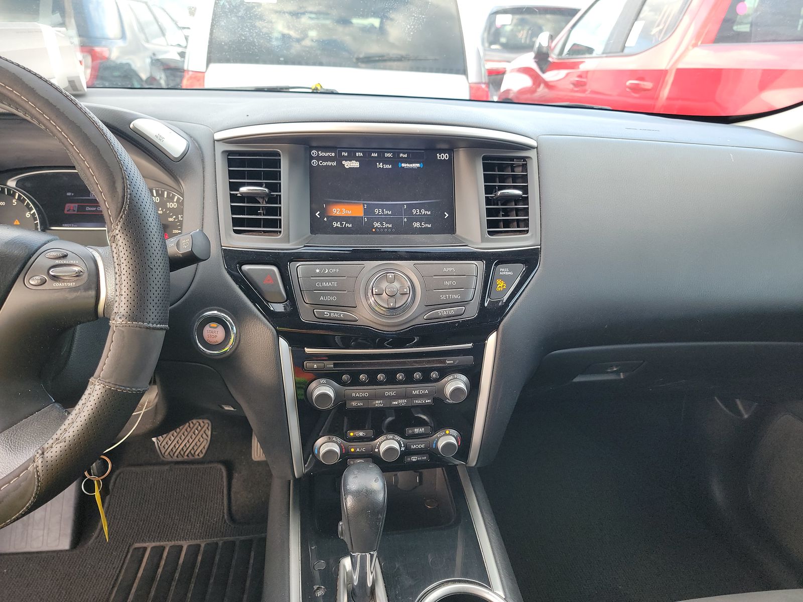 2017 Nissan Pathfinder SV FWD