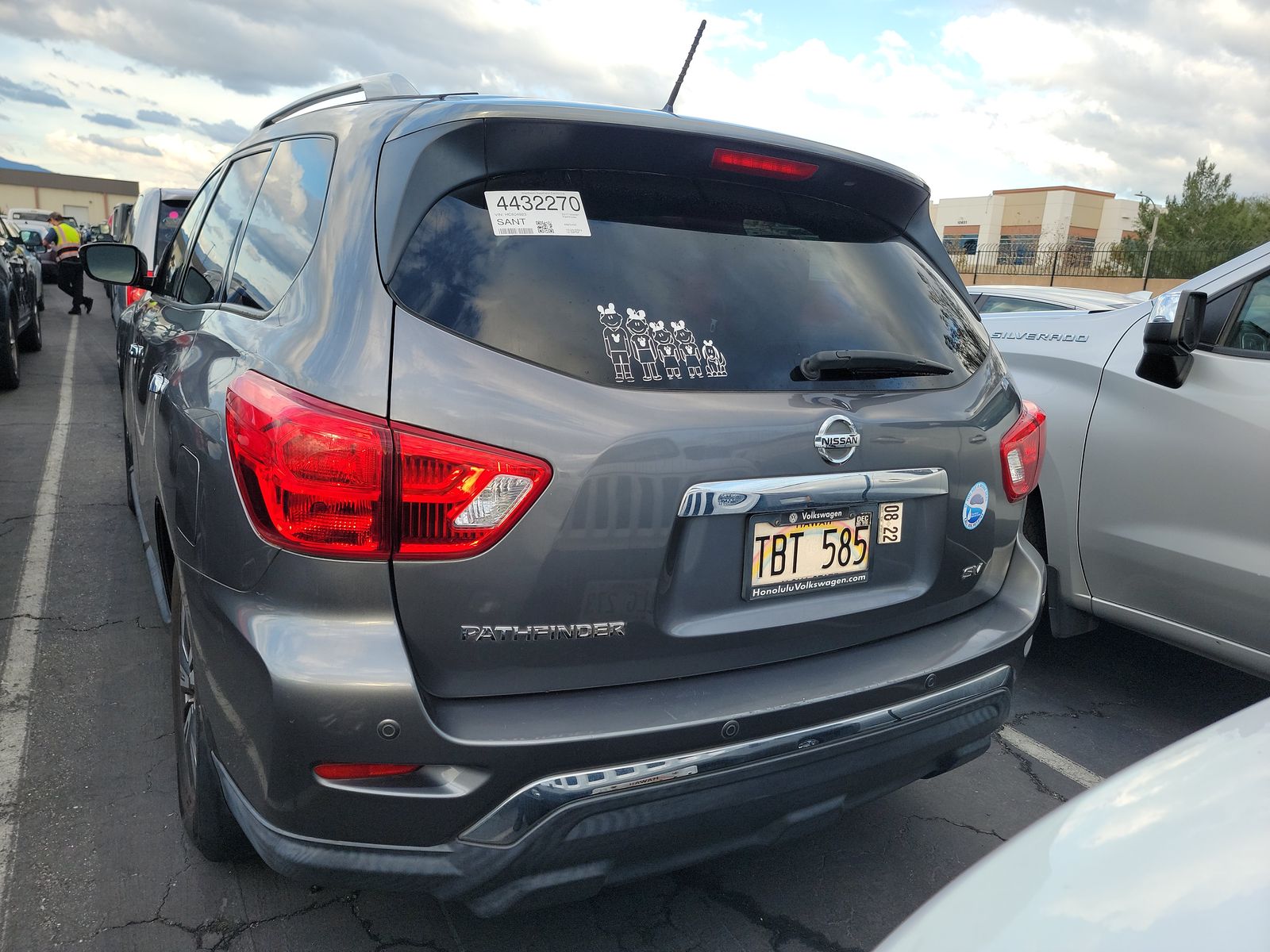 2017 Nissan Pathfinder SV FWD